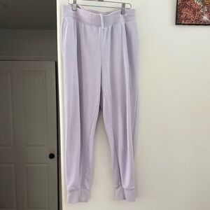 Aritzia TNA Cozy Sweatfleece Mega Jpgger Swearpants. Large.